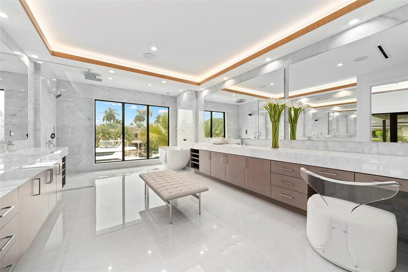 Image 38 of 87 For 24 Fiesta Way