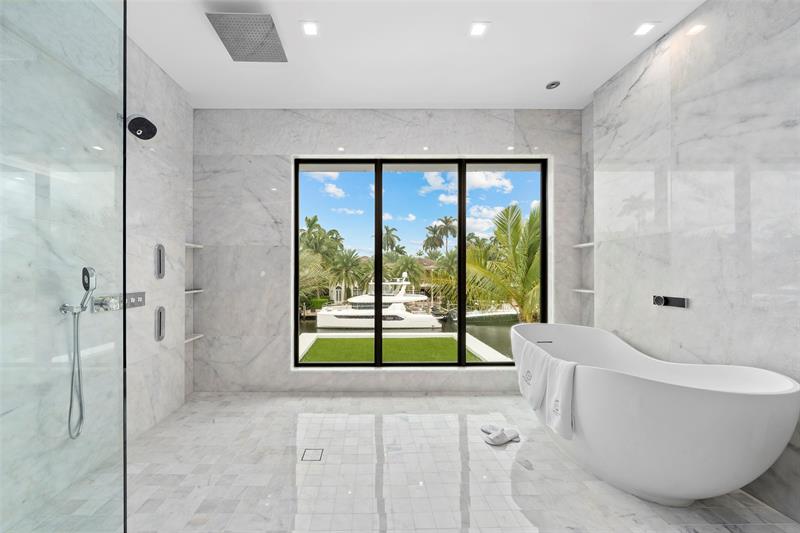 Image 39 of 87 For 24 Fiesta Way