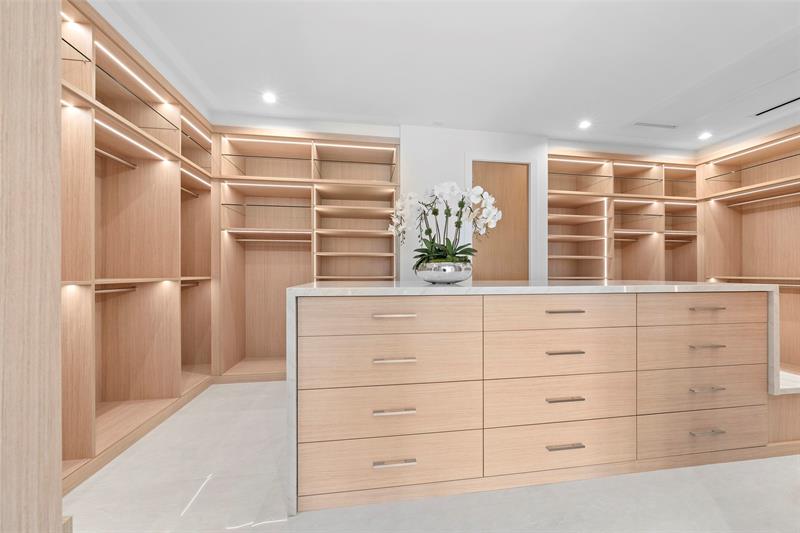 Image 43 of 87 For 24 Fiesta Way