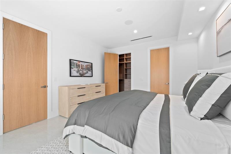 Image 46 of 87 For 24 Fiesta Way