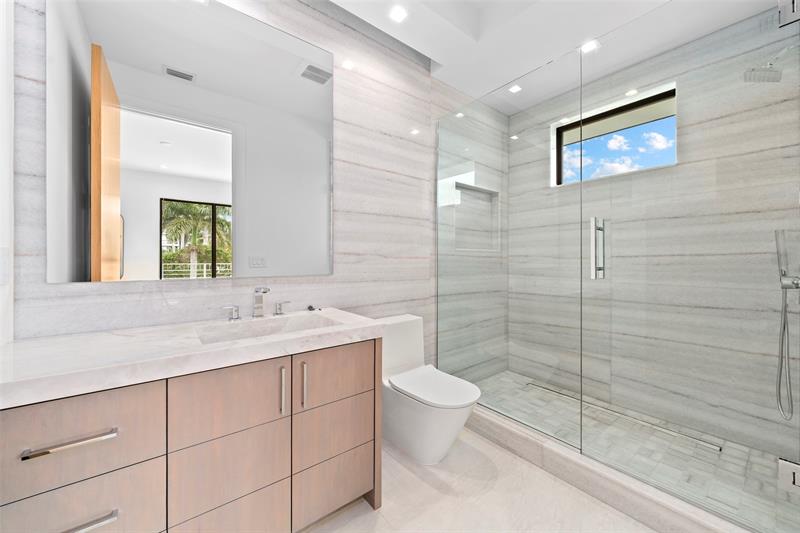 Image 51 of 87 For 24 Fiesta Way