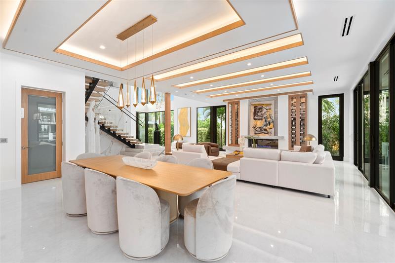 Image 6 of 87 For 24 Fiesta Way