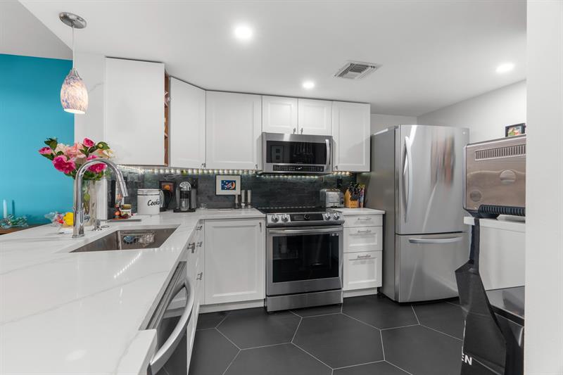 Image 8 of 48 For 520 5th Ave  2209