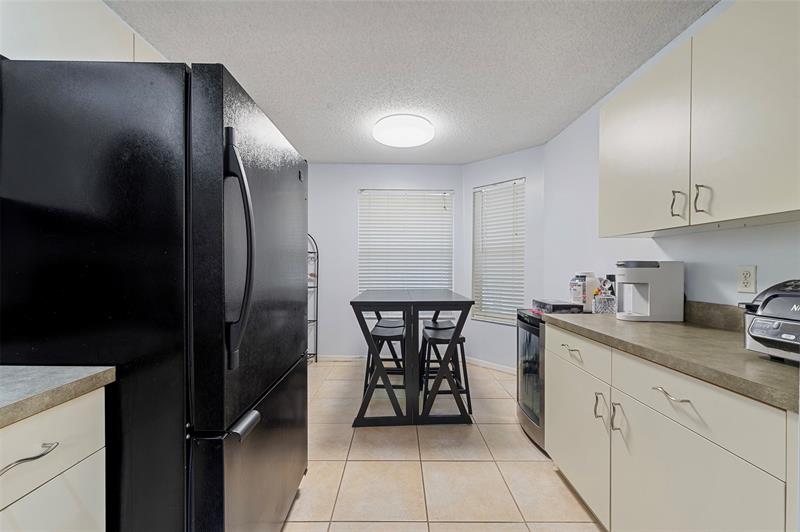 Image 12 of 44 For 7602 Pinewalk Dr  154