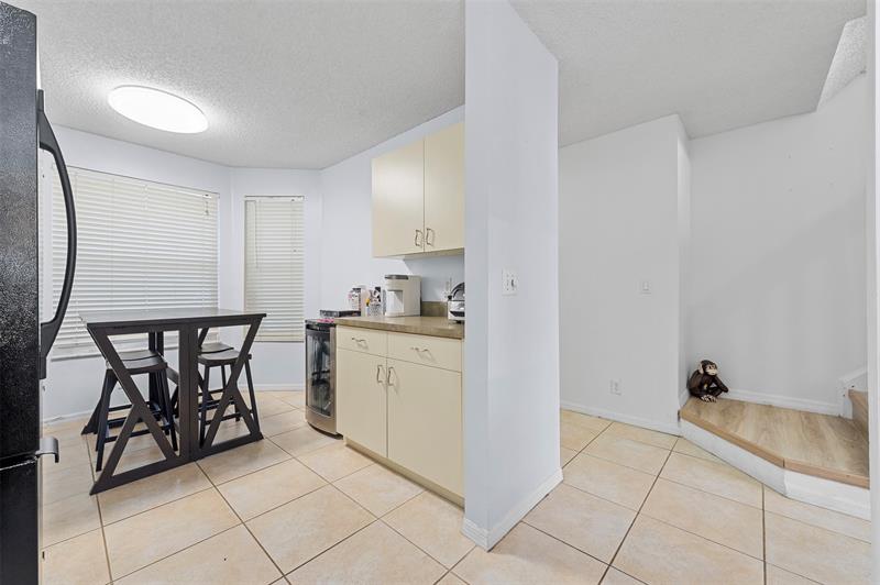 Image 13 of 44 For 7602 Pinewalk Dr  154