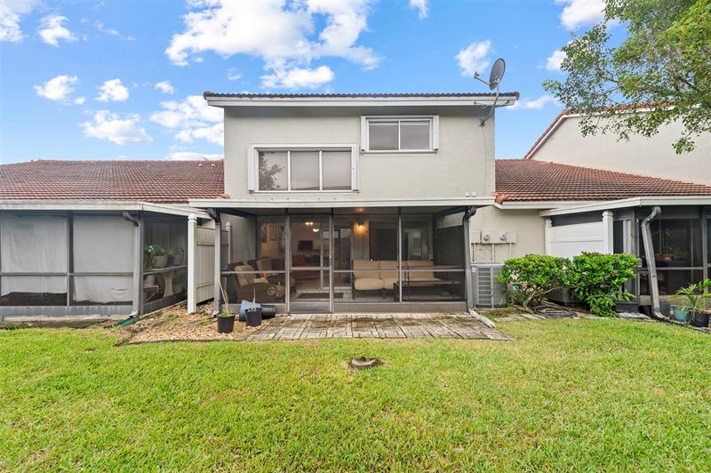 Image 24 of 44 For 7602 Pinewalk Dr  154