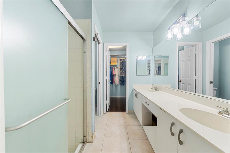 Image 28 of 44 For 7602 Pinewalk Dr  154