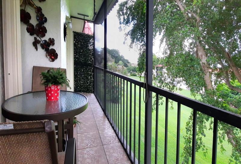 Details for 291 Hollybrook Dr  305, Pembroke Pines, FL 33025