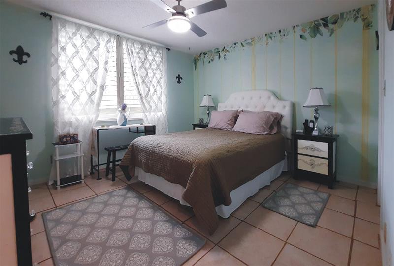 Image 7 of 16 For 291 Hollybrook Dr  305