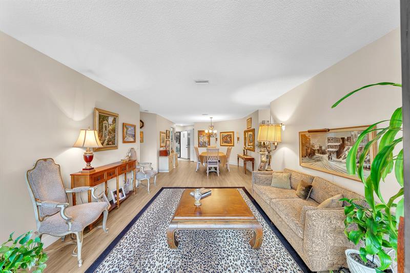 Image 2 of 45 For 4101 Coral Tree Cir  116