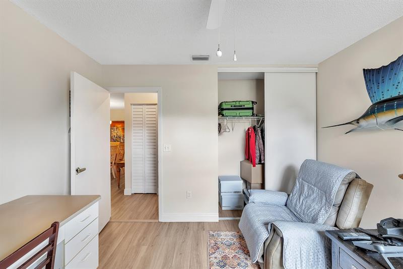 Image 27 of 45 For 4101 Coral Tree Cir  116