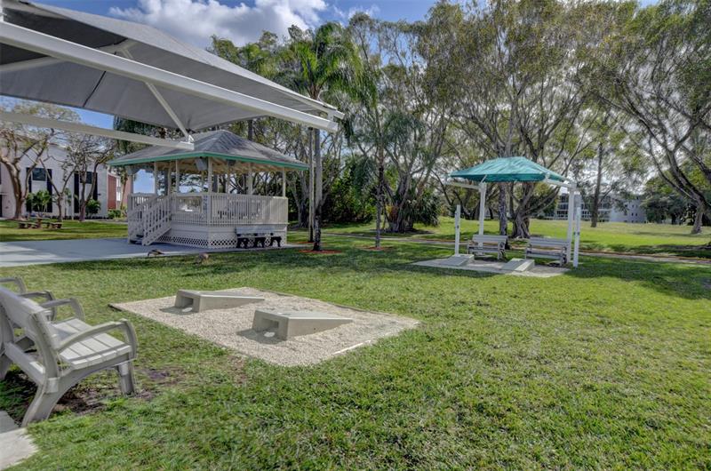 Image 63 of 64 For 229 Durham E  229