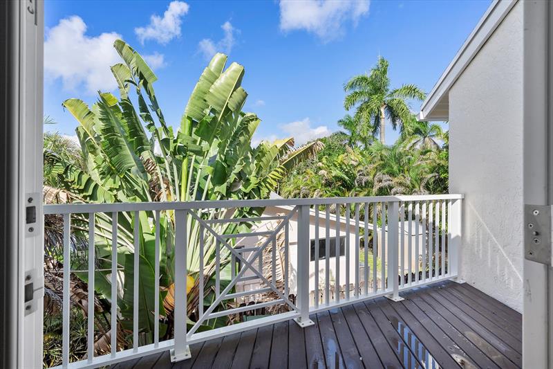 Image 20 of 28 For 921 13th St  3