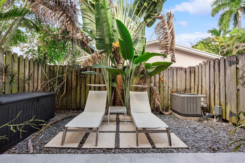 Image 22 of 28 For 921 13th St  3