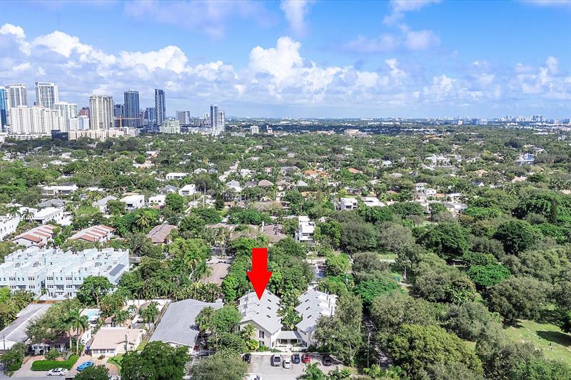 Image 23 of 28 For 921 13th St  3