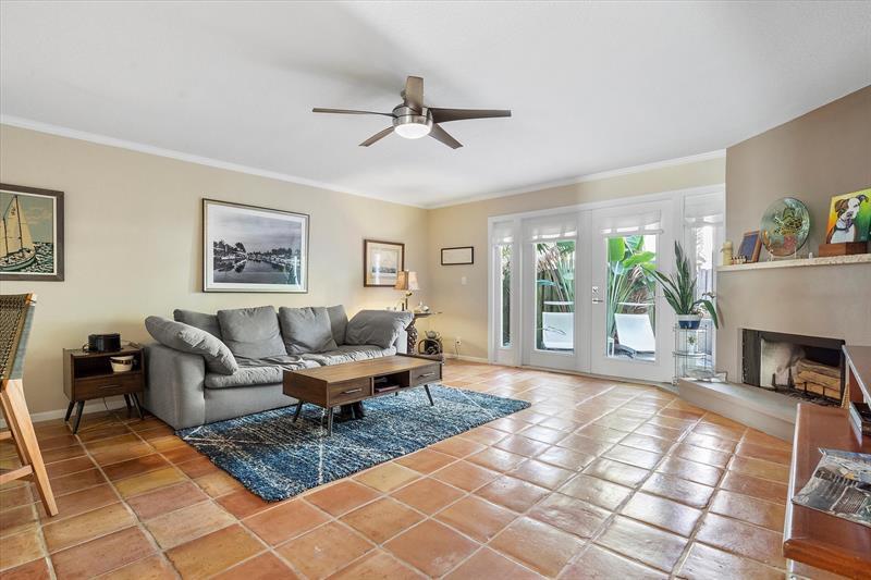 Image 3 of 28 For 921 13th St  3