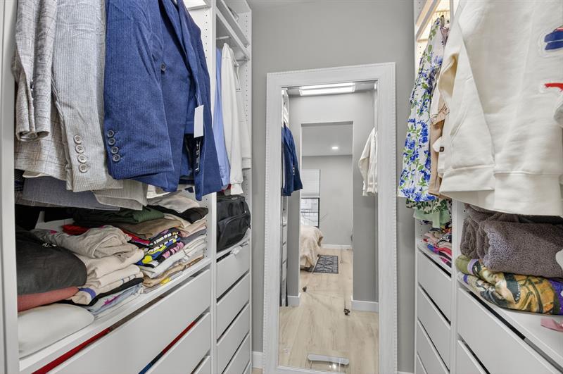 Image 17 of 32 For 9430 Boca Cove Cir  214