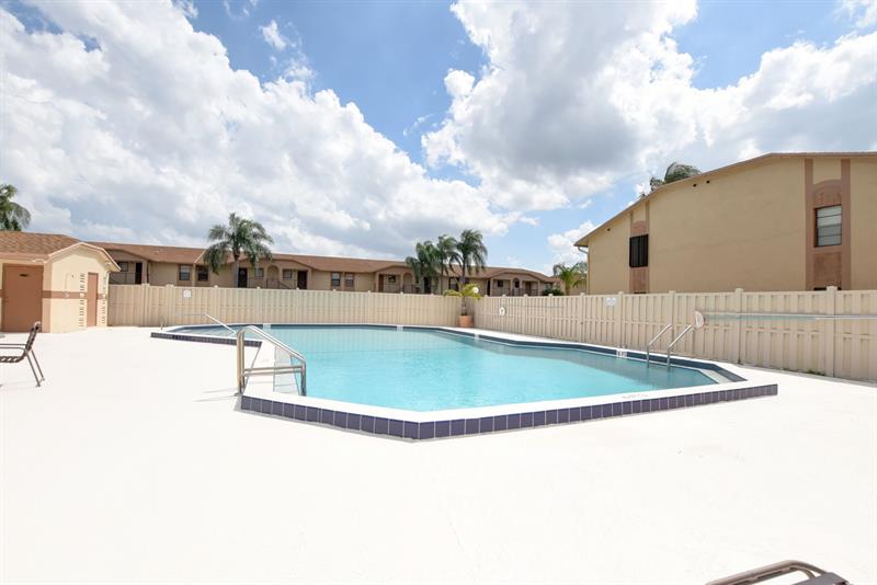 Image 22 of 32 For 9430 Boca Cove Cir  214