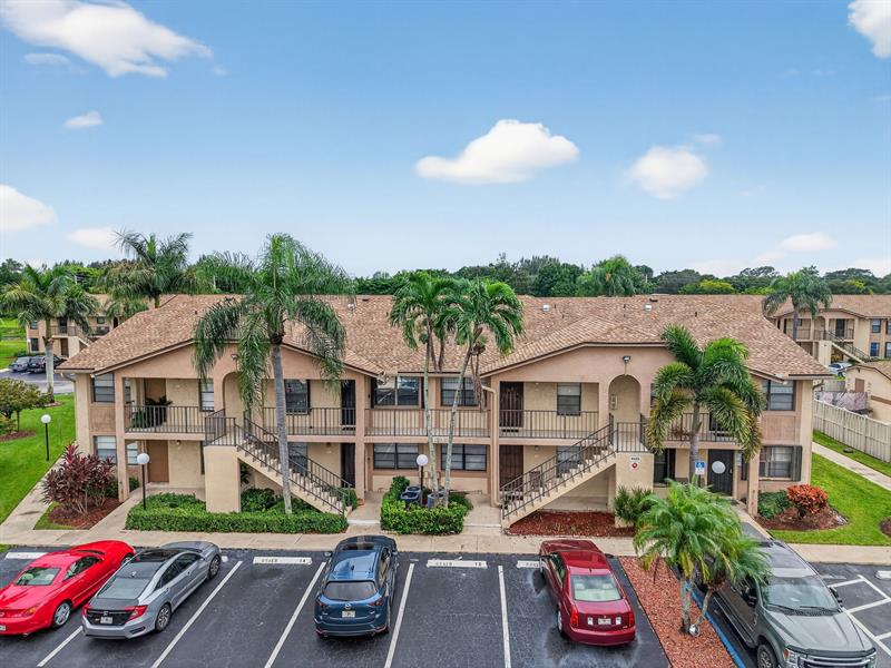 Image 23 of 32 For 9430 Boca Cove Cir  214