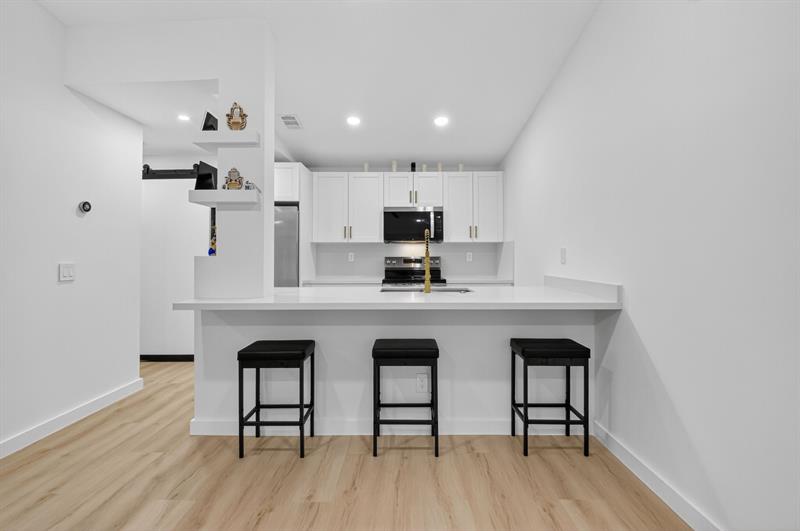 Image 8 of 32 For 9430 Boca Cove Cir  214