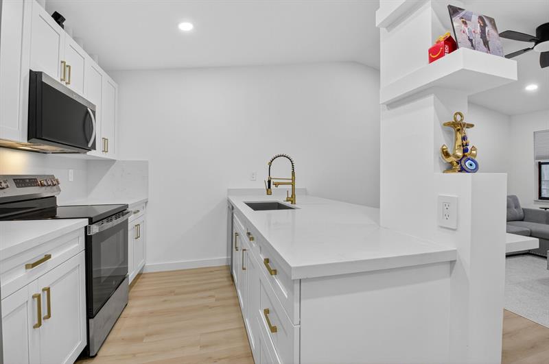 Image 9 of 32 For 9430 Boca Cove Cir  214