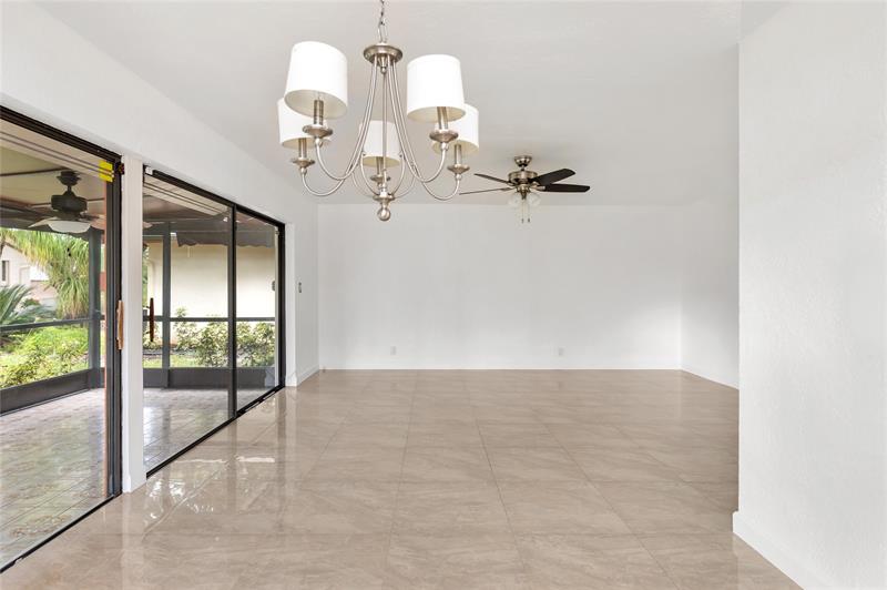 Image 10 of 43 For 5509 Dogwood Way  187