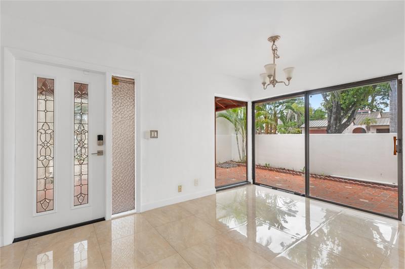 Image 13 of 43 For 5509 Dogwood Way  187