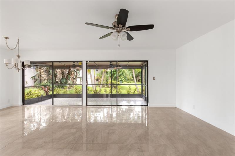 Image 17 of 43 For 5509 Dogwood Way  187