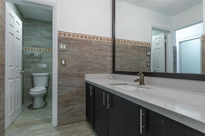 Image 24 of 43 For 5509 Dogwood Way  187