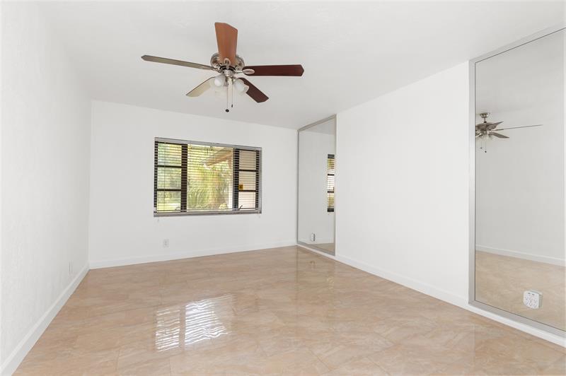 Image 27 of 43 For 5509 Dogwood Way  187