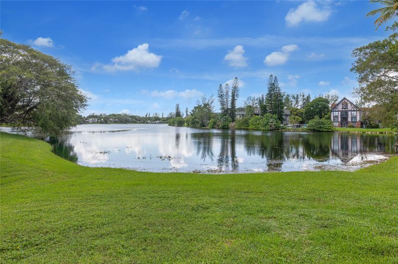 Image 42 of 43 For 5509 Dogwood Way  187