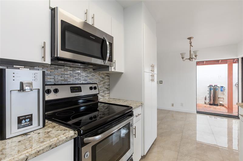 Image 7 of 43 For 5509 Dogwood Way  187