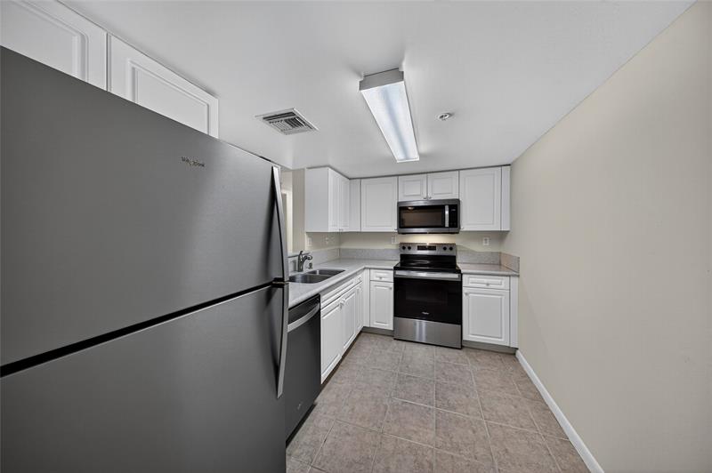 Image 12 of 20 For 520 5th Ave  2207