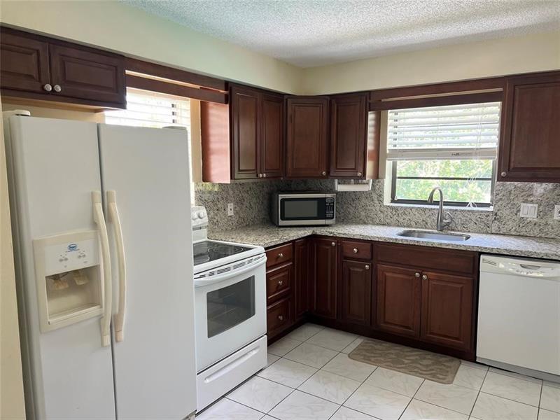 Image 7 of 29 For 445 21st Ave  201