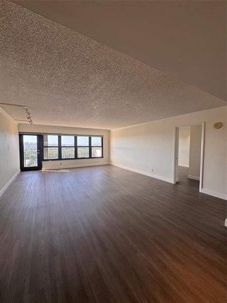 Image 12 of 81 For 3200 Port Royale Dr  1502