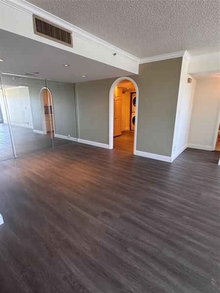 Image 32 of 81 For 3200 Port Royale Dr  1502