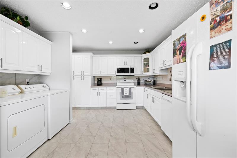 Image 2 of 25 For 1621 20th Ave  203