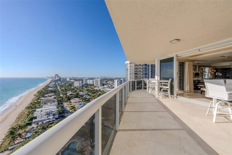Image 47 of 63 For 3200 Ocean Blvd  2310