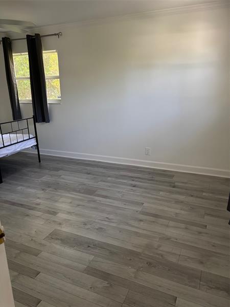 Image 19 of 25 For 1637 5th St  2