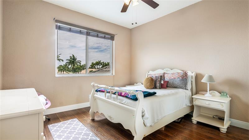 Image 38 of 47 For 10982 70th Ct