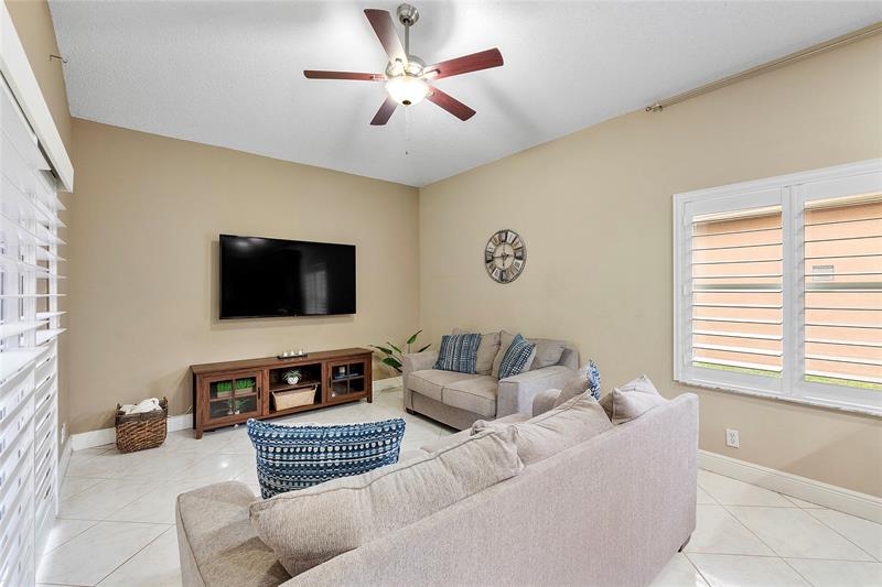 Image 22 of 52 For 4024 62nd Ct