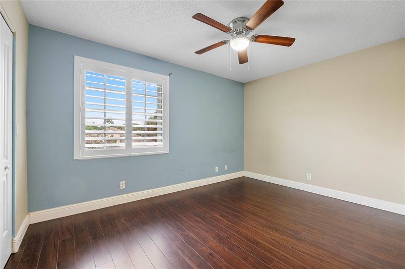 Image 29 of 52 For 4024 62nd Ct