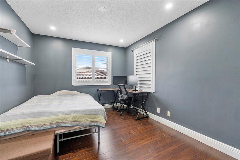 Image 30 of 52 For 4024 62nd Ct