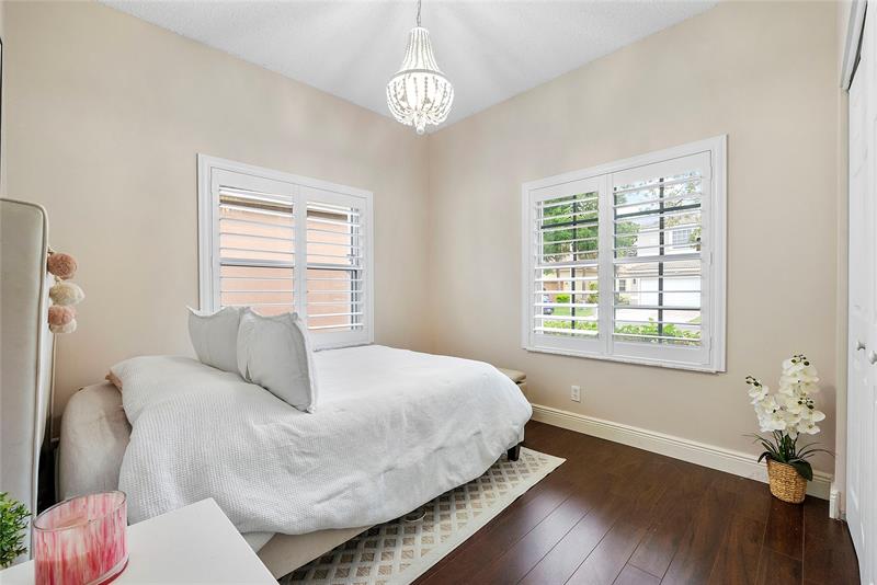 Image 9 of 52 For 4024 62nd Ct