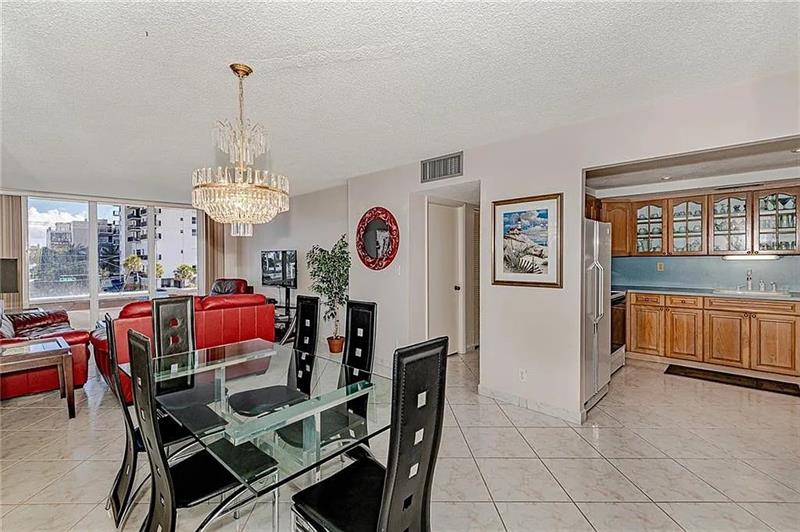 Image 13 of 17 For 1600 Ocean Dr  3j