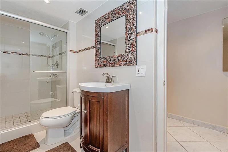 Image 14 of 17 For 1600 Ocean Dr  3j