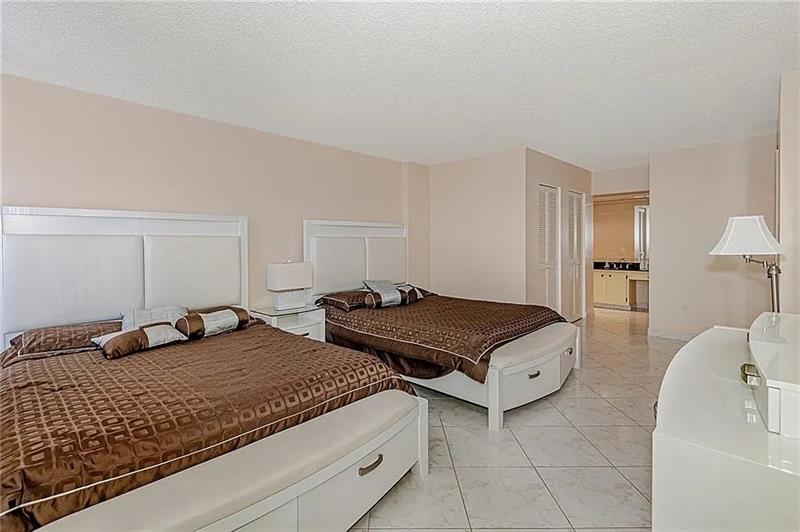 Image 17 of 17 For 1600 Ocean Dr  3j