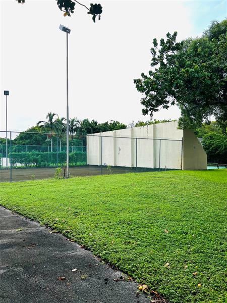 Image 37 of 42 For 7400 17th St  205