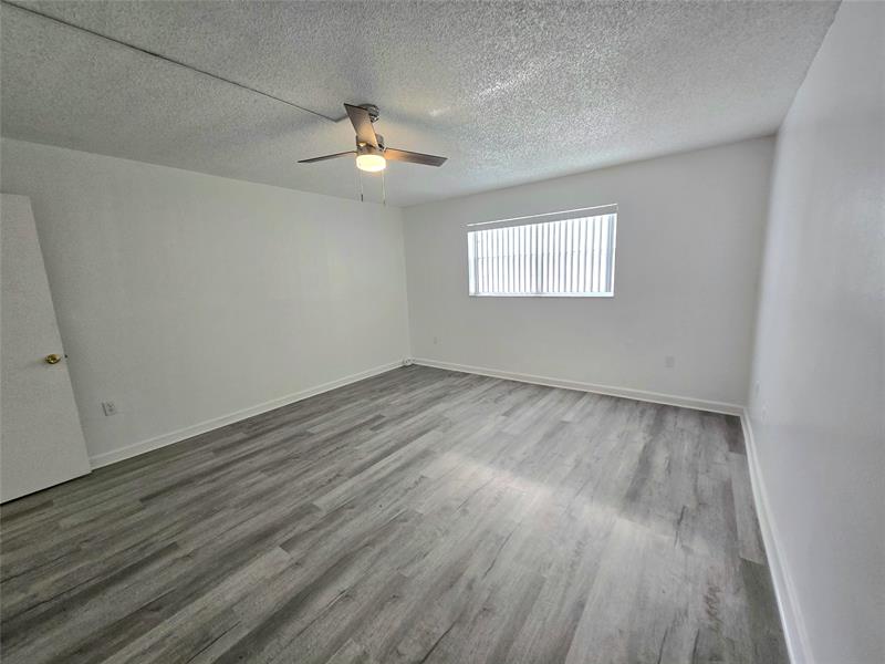 Image 11 of 24 For 6503 Winfield Blvd  107-d