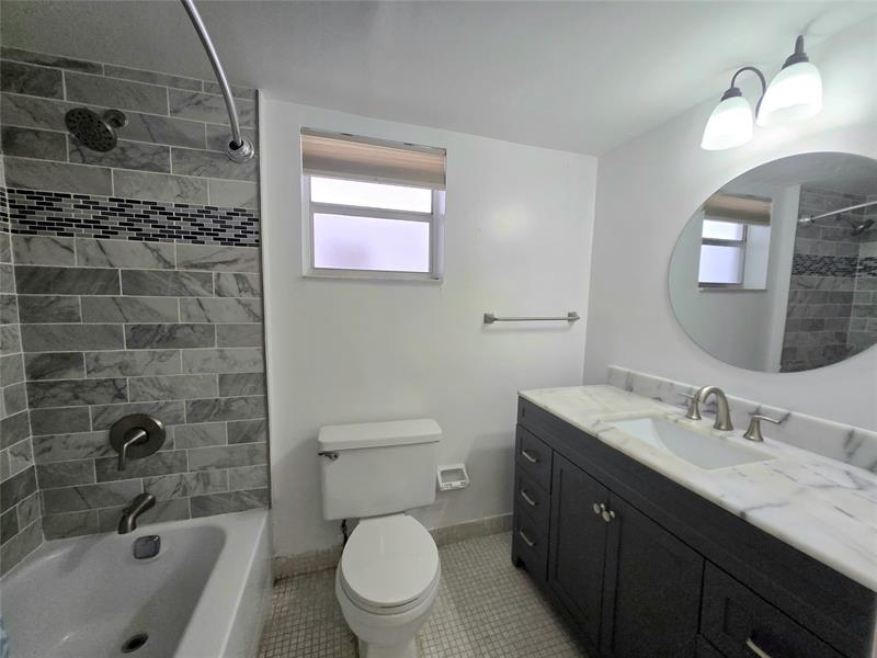 Image 16 of 24 For 6503 Winfield Blvd  107-d